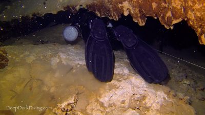 buceo en cueva en sidemount en cenote Minotauro