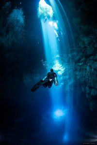 Side Mount diving at the Pit