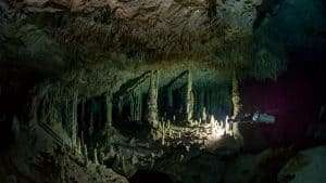 CAVE DIVING