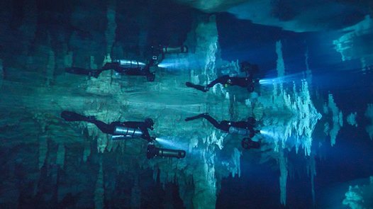 Cave Diving Training Yucatan - DPV cave diving Training - Cenotes - Mexico